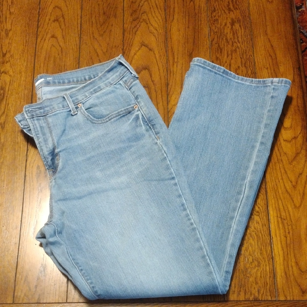 Old Navy Light Wash Curvy Boot-Cut Jeans Size 14 Short
